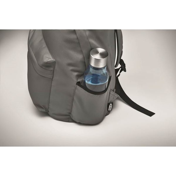 Obrázky: Tmavošedý ruksak z RPET s prednýn vreckom, Obrázok 4