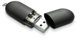 Obrázky: Infocap čierny oválny USB flash disk, pútko 64GB