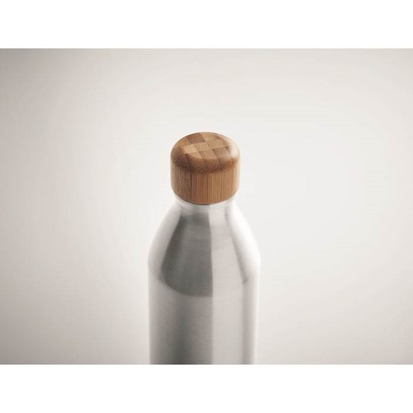 Obrázky: Hliníková fľaša s bambusovým viečkom 550 ml, Obrázok 4